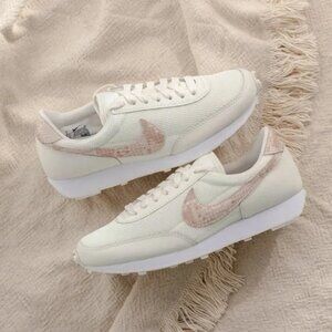 Nike Daybreak Snake Print Sail/Particle Beige Women's Sneakers Shoe Size 9.5